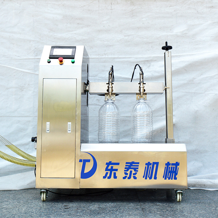 俱往矣，數(shù)風流人物，還看東泰半自動食用油灌裝機